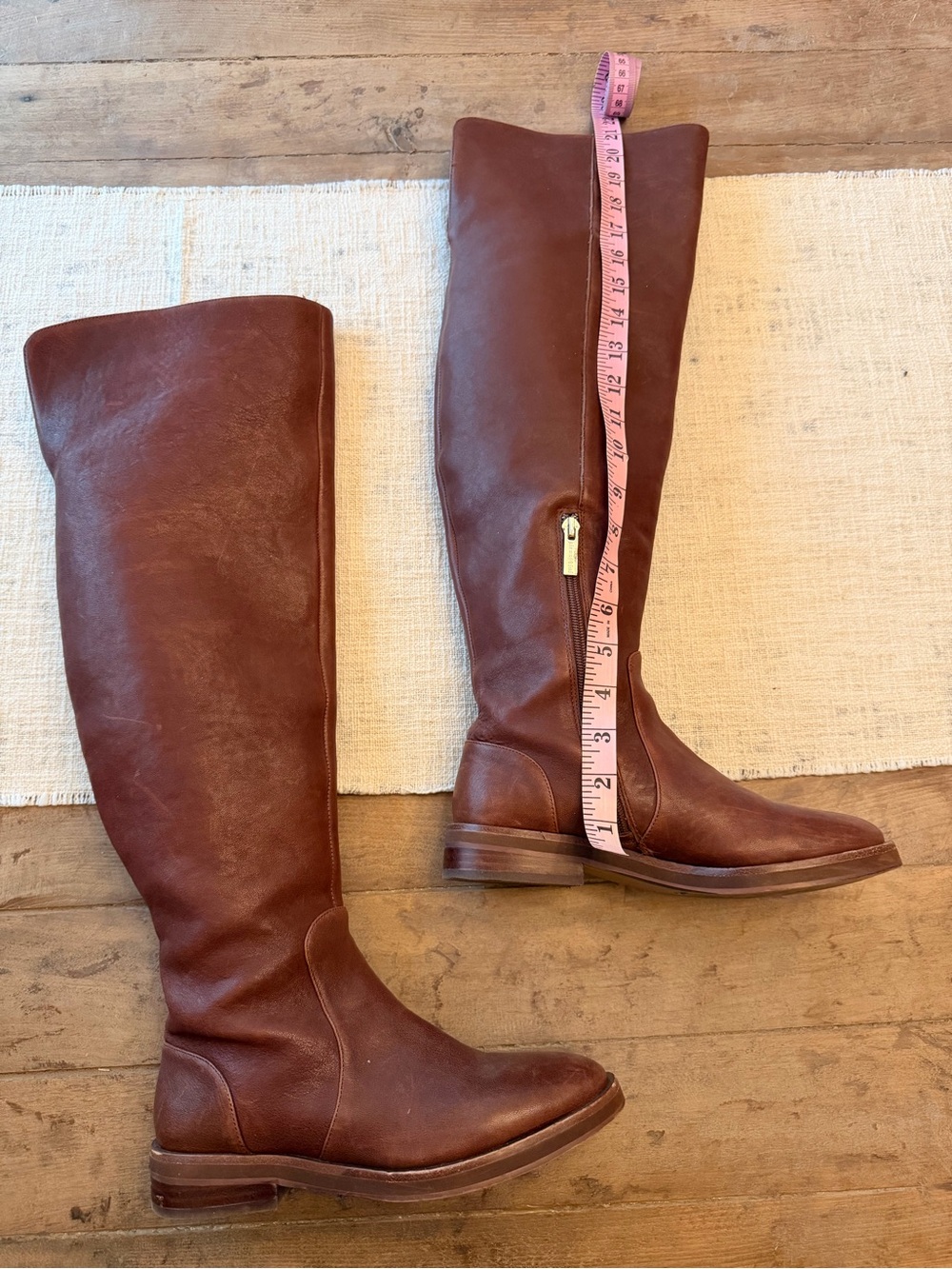 Gianni Bini Brown Leather boots